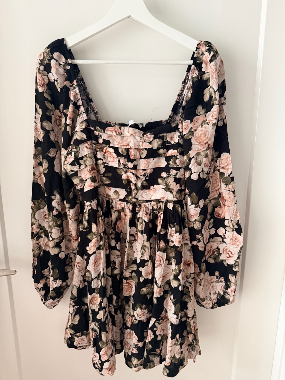 Altar'd State Black Floral Puff Sleeve Smocked Mini Dress NWT size small